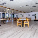 Appartamento 8 Person In *