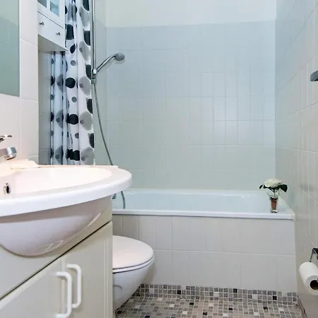 Apartment Lxi