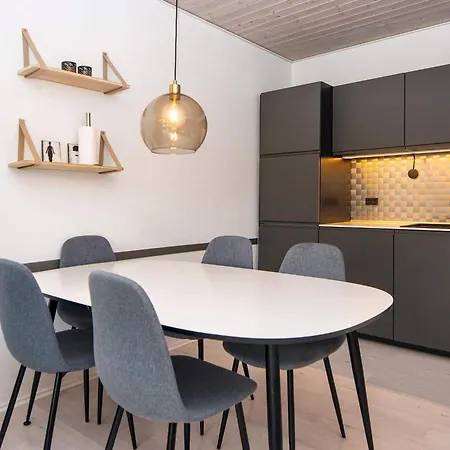 Apartman 8 Person In